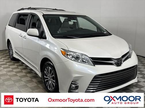 2020 Toyota Sienna XLE Premium