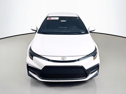 Super White 2020 Toyota Corolla SE
