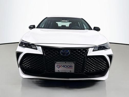 2022 Toyota Avalon Hybrid XSE