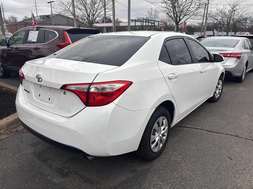 Super White 2016 Toyota Corolla L