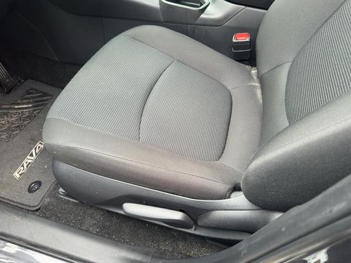 Magnetic Gray Metallic 2025 Toyota RAV4 LE