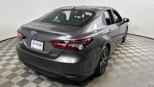 2024 Toyota Camry Hybrid XLE