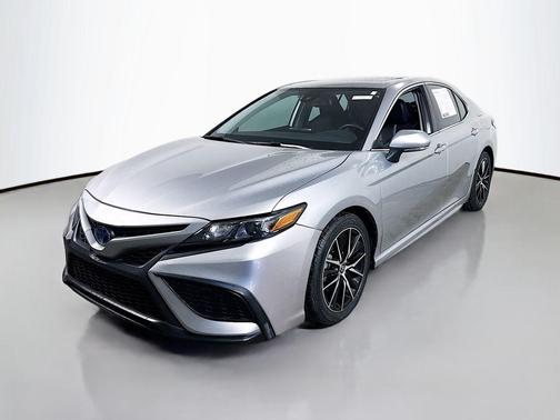 2024 Toyota Camry Hybrid SE