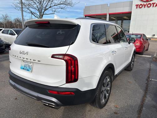 2022 Kia Telluride S