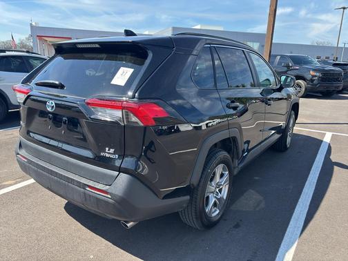 2024 Toyota RAV4 Hybrid LE