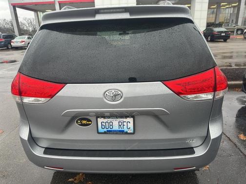 2014 Toyota Sienna XLE