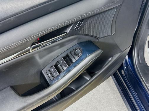 2021 Mazda Mazda3 AWD w/Preferred Package