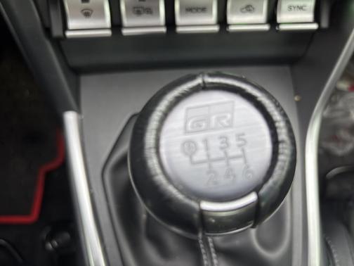 2024 Toyota GR86 Premium