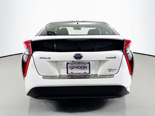 2016 Toyota Prius Two