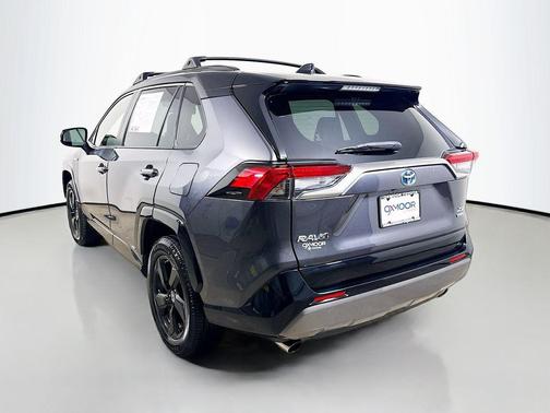 2019 Toyota RAV4 Hybrid SE