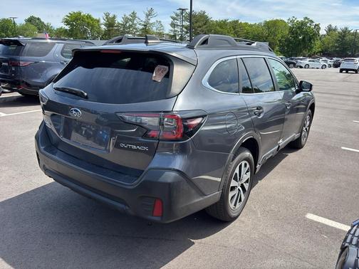Magnetite Gray Metallic 2022 Subaru Outback Premium