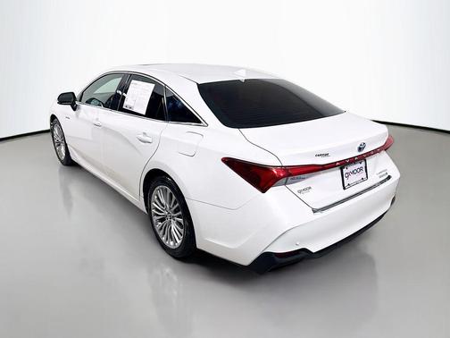 2019 Toyota Avalon Hybrid Limited