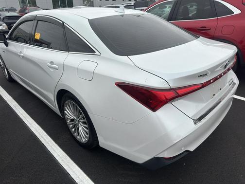 2019 Toyota Avalon Hybrid Limited