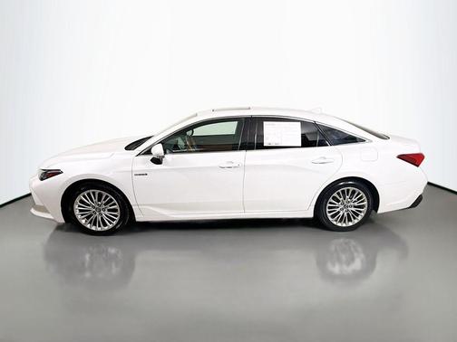 2019 Toyota Avalon Hybrid Limited