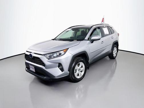 2021 Toyota RAV4 Hybrid XLE