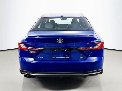 Reservoir Blue 2025 Toyota Camry SE