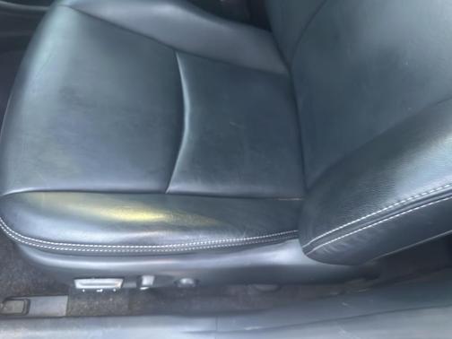 2016 Toyota Prius v Four