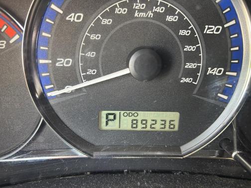 Ice Silver Metallic 2013 Subaru Forester 2.5X