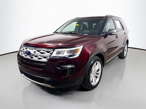 Burgundy Velvet Metallic Tinted Clearcoat 2019 Ford Explorer XLT