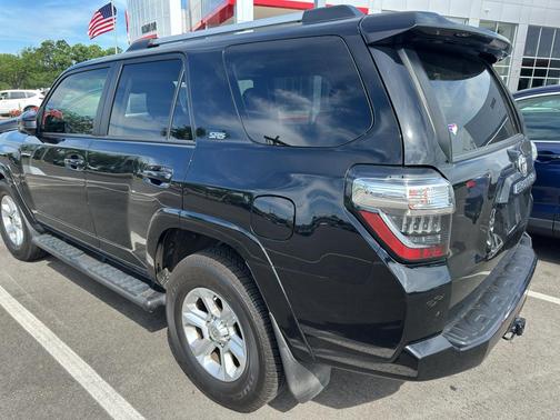 Midnight Black Metallic 2021 Toyota 4Runner SR5