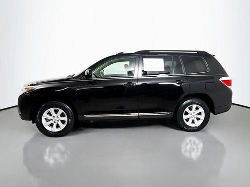 2013 Toyota Highlander SE