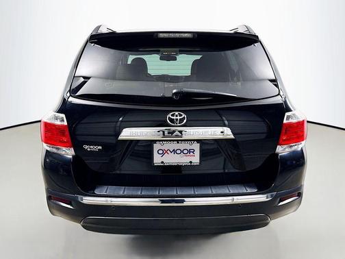 2013 Toyota Highlander SE