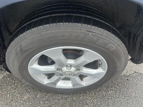 2014 Toyota RAV4 EV Base