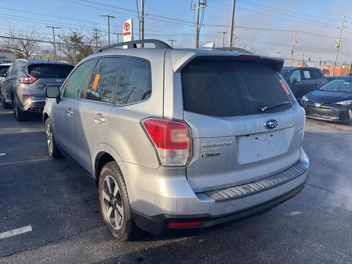 2017 Subaru Forester 2.5i Limited
