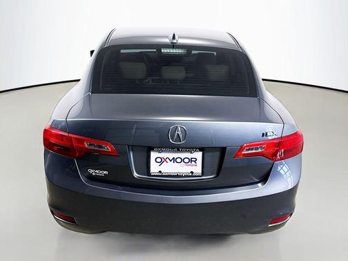 2013 Acura ILX 2.0L w/Premium Package