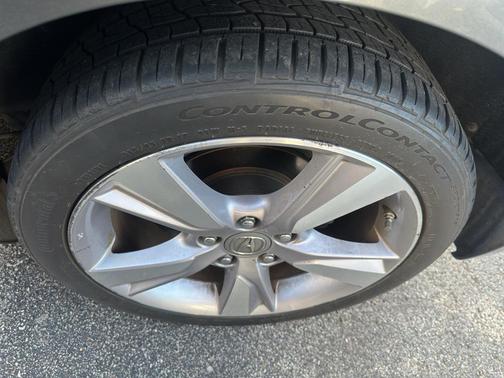 2013 Acura ILX 2.0L w/Premium Package