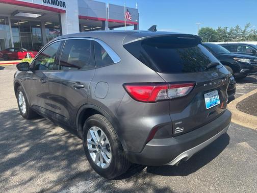 Carbonized Gray Metallic 2021 Ford Escape SE