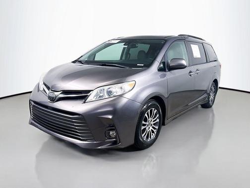 Predawn Gray Mica 2020 Toyota Sienna XLE