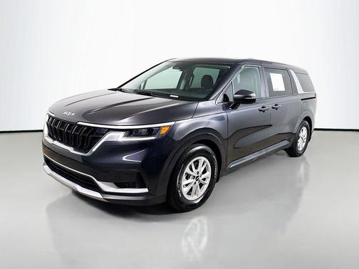 2023 Kia Carnival LX