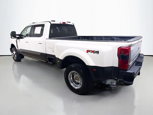 Star White Metallic Tri-Coat 2024 Ford F-350 King Ranch
