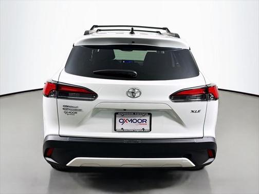 2025 Toyota Corolla Cross XLE