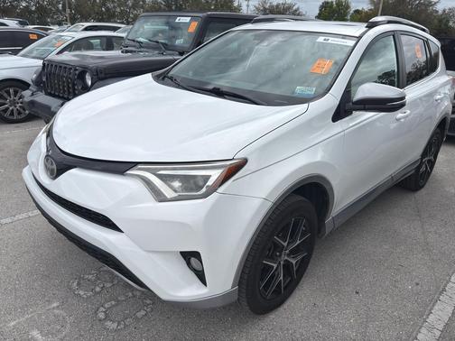 2018 Toyota RAV4 SE
