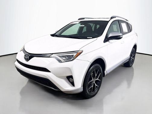 2018 Toyota RAV4 SE