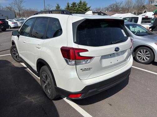 2022 Subaru Forester Premium