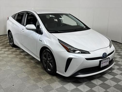 2021 Toyota Prius XLE