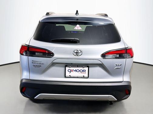 2025 Toyota Corolla Cross XLE