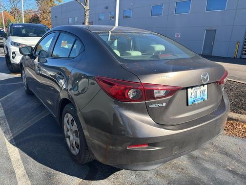 2015 Mazda Mazda3 i Sport