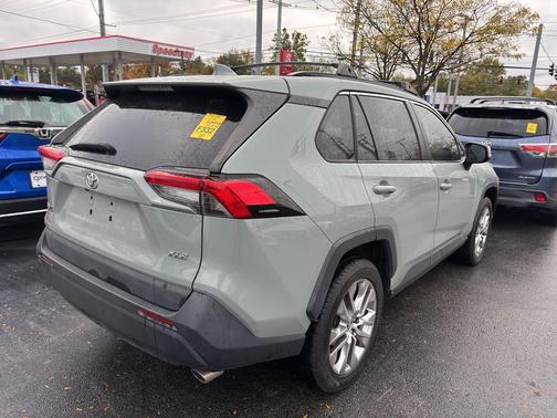 2020 Toyota RAV4 XLE Premium