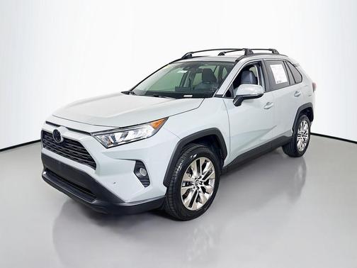 2020 Toyota RAV4 XLE Premium