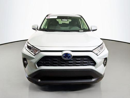 2019 Toyota RAV4 Hybrid XLE
