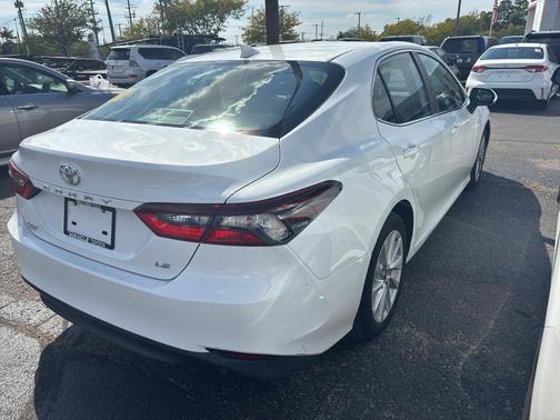 2022 Toyota Camry LE