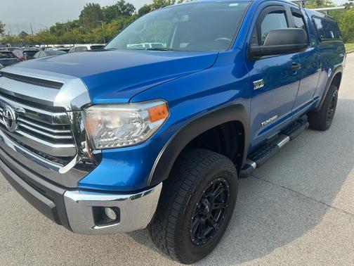 2017 Toyota Tundra SR5