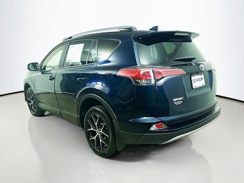 2018 Toyota RAV4 SE