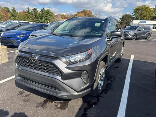 2020 Toyota RAV4 LE