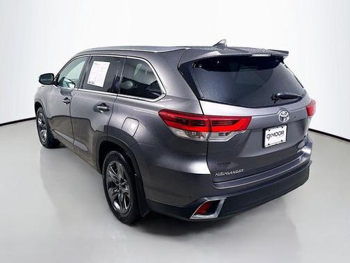 2019 Toyota Highlander Limited Platinum
