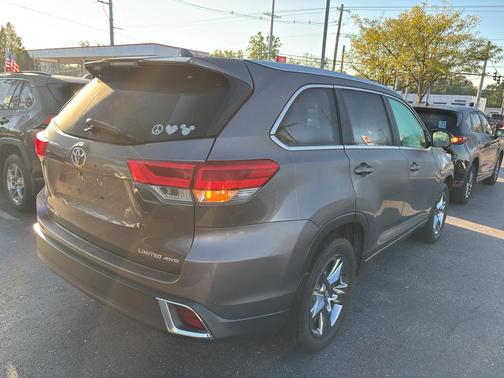 2019 Toyota Highlander Limited Platinum